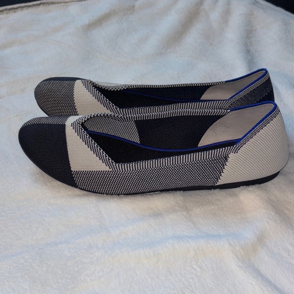 Rothy's Women's The  Flat Round Cap Toe Shoe In A Black And Cream Pattern size 9 - Picture 9 of 12